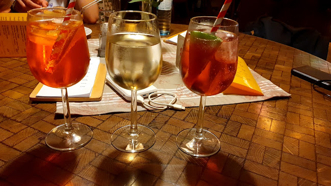 Opinii despre Die Bar | Schlagenhaufen în Fischamend - Gastronomie und Hotellerie