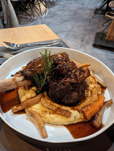 Die Fliegerei - Gastronomie und Hotellerie