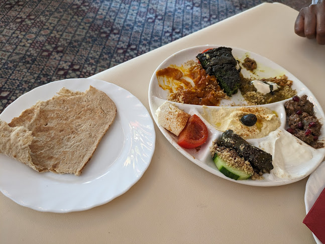 Comentarii opinii despre Hafes