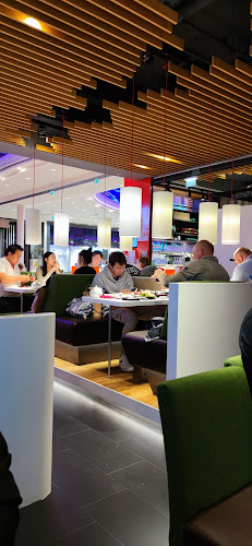 Plus-Kauf-Straße 7, 4061 Pasching