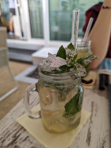 Comentarii opinii despre Calouba