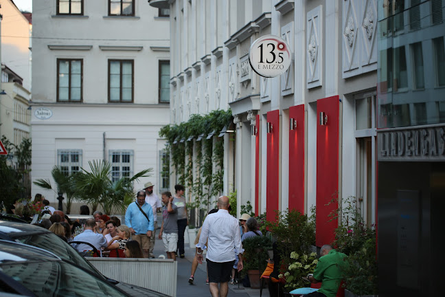 Tredici E Mezzo - Wien