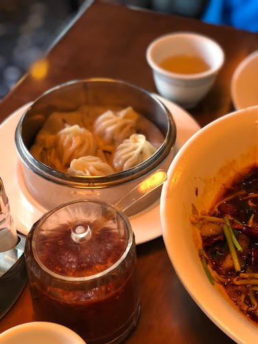 Opinii despre Aming Dim Sum Profi în Wien - Gastronomie und Hotellerie