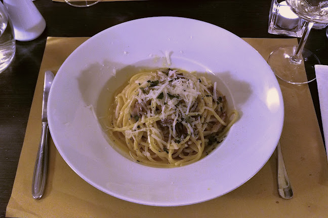 Trattoria - Pizzería "Federico II" - Gastronomie und Hotellerie