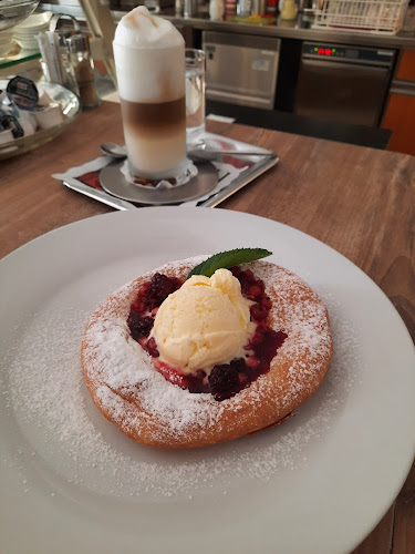 Comentarii opinii despre Café Konditorei Melanie