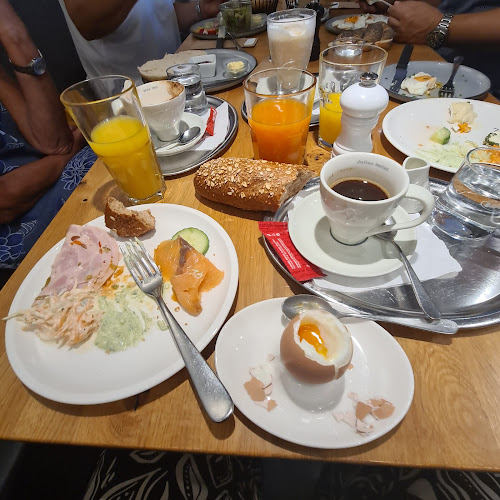 Bäckerei-Café Resch&Frisch Liebesbrot Leonding - Gastronomie und Hotellerie