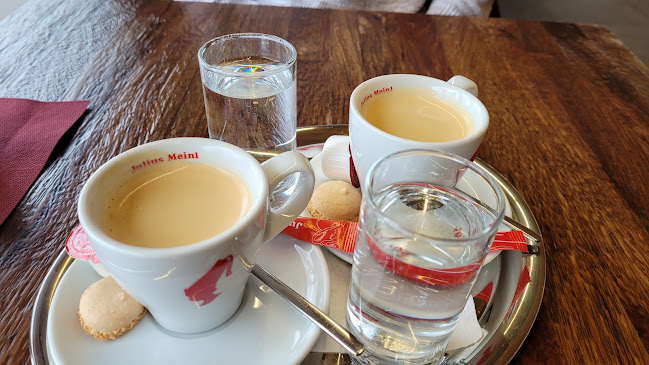 a. See 1, 6973 Höchst