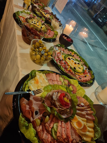 Opinii despre Enrico Panigl în Gmunden - Gastronomie und Hotellerie