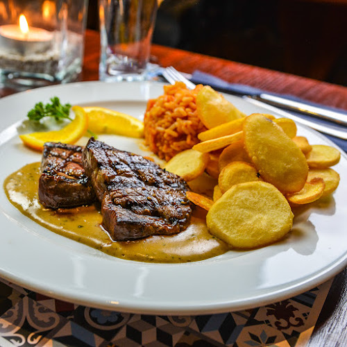 AKROPOLIS - Gastronomie und Hotellerie