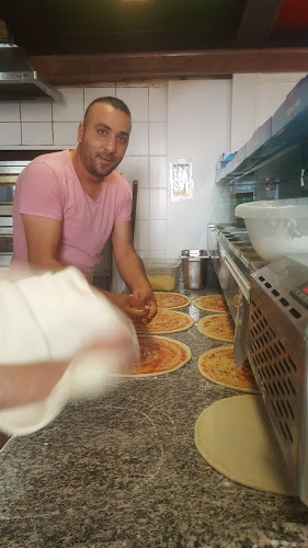 Opinii despre Pizza-Service Hollywood în Neulengbach - Gastronomie und Hotellerie