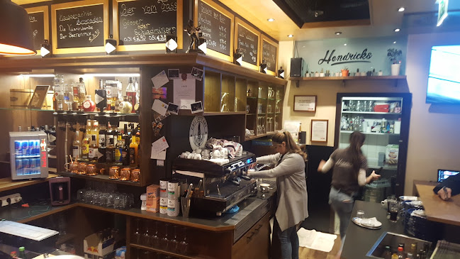 Comentarii opinii despre Hendricks - Café und Sportsbar im Bahnhof Praterstern Wien