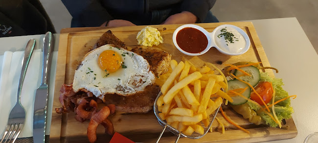 Opinii despre Platzhirsch Margarethen în Margarethen am Moos - Gastronomie und Hotellerie