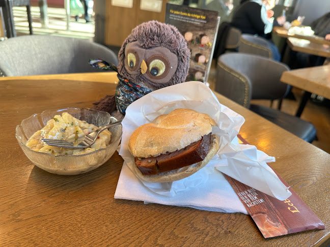 Opinii despre Leberkas-Pepi Klagenfurt City Arkaden în Klagenfurt am Wörthersee - Gastronomie und Hotellerie