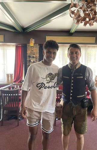 Opinii despre Papa Roy Pizzeria Restaurant Café în Bischofshofen - Gastronomie und Hotellerie