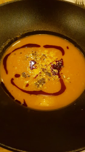 Opinii despre SIXTA în Wien - Gastronomie und Hotellerie