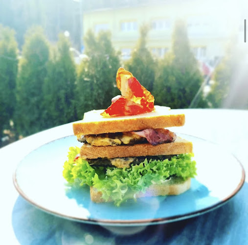 Opinii despre Qarizma Imbiss în Telfs - Gastronomie und Hotellerie