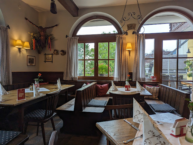 Opinii despre Hotel & Gasthof zum Kirchenwirt în Puch - Gastronomie und Hotellerie