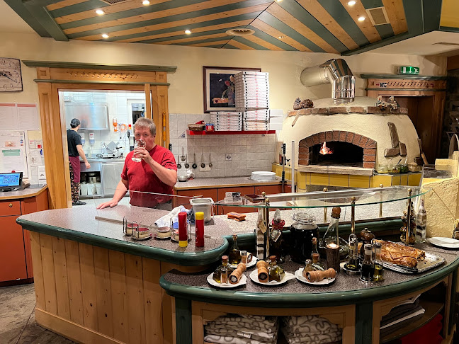 Pizzeria Rustica - Gastronomie und Hotellerie
