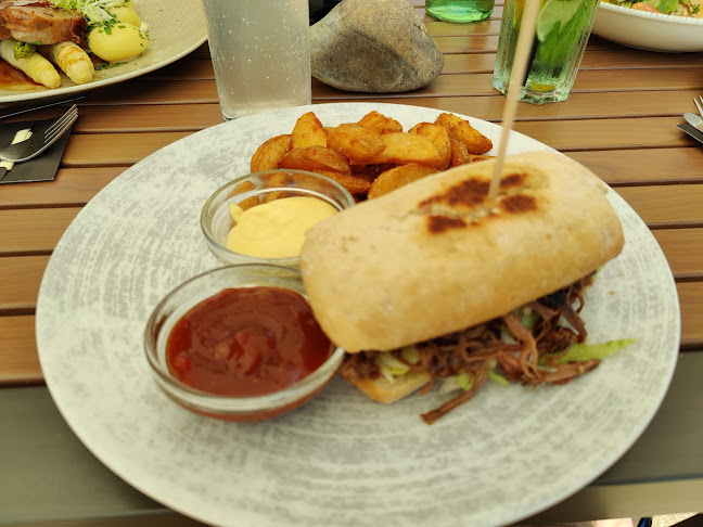 Die Alm by Rabina - Gastronomie und Hotellerie