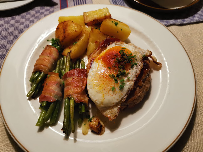 Opinii despre HEANZNHOF | Familie Frühwirth în Bernstein - Gastronomie und Hotellerie