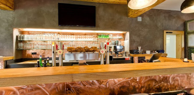 Opinii despre Cafe-Restaurant Liftstüberl în Kufstein - Gastronomie und Hotellerie