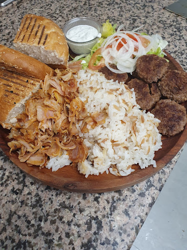 Opinii despre Rossau Imbiss Döner/ Burger/ în Innsbruck - Gastronomie und Hotellerie