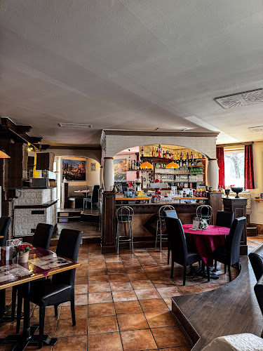 Opinii despre Pizzeria AL DADO în Gmünd in Kärnten - Gastronomie und Hotellerie