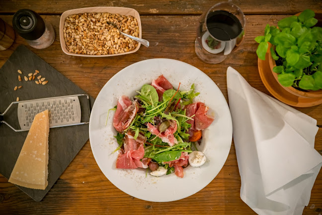 Opinii despre Naschmarkt Wels în Wels - Gastronomie und Hotellerie