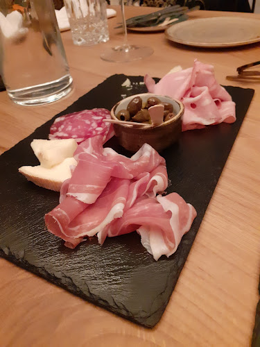 WEIN & CO Wien Schottentor – Weinbar & Shop - Gastronomie und Hotellerie