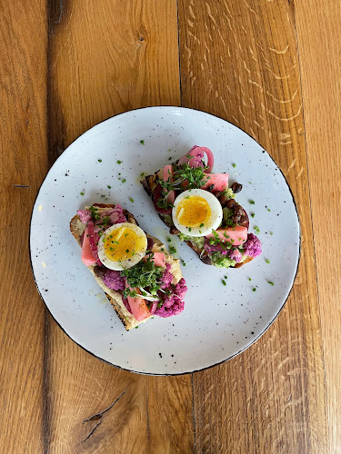 Opinii despre Café Zehnsiebzig în Wien - Gastronomie und Hotellerie