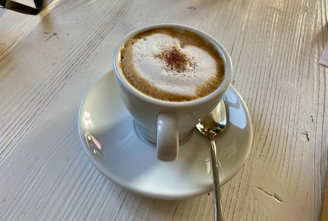 Opinii despre HERMES Café Restaurant Labstelle în Wien - Gastronomie und Hotellerie