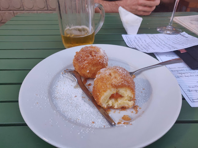 Comentarii opinii despre Zur Herknerin