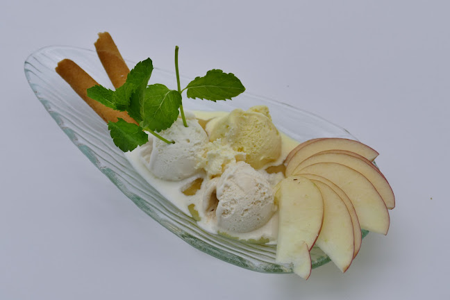 Schirmbar zum Storchennest - Gastronomie und Hotellerie