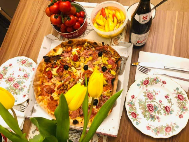 Pizzeria La Perla - Gastronomie und Hotellerie