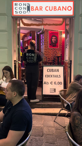 Ron Con Soda - Bar Cubano