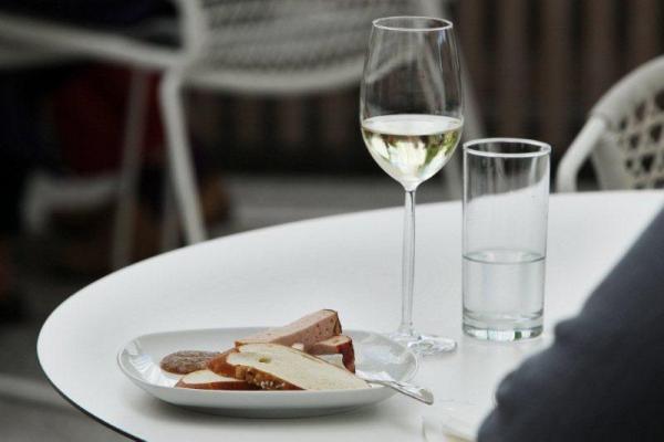 Opinii despre Restaurant Essig's în Linz - Gastronomie und Hotellerie