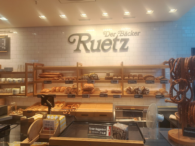 Der Bäcker Ruetz - Hauptbahnhof - Innsbruck