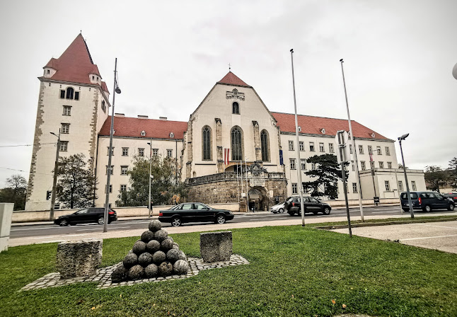 Comentarii opinii despre DerMann, der verwöhnt