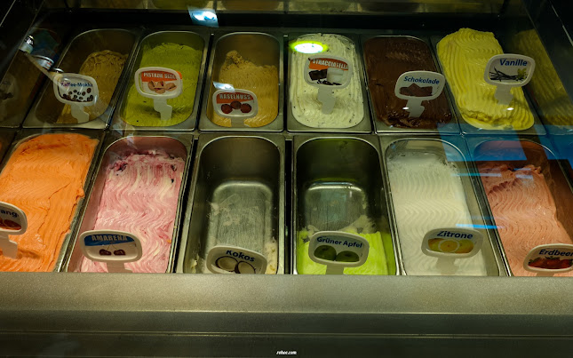 Kreuzer Martin OHG Bäckerei u Cafe