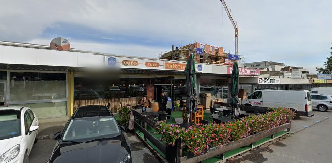 mittendrin cafe & bar