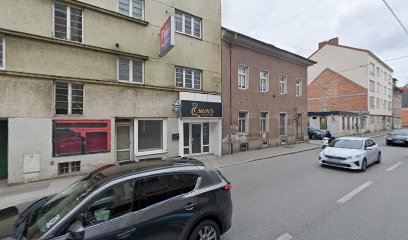 Queen's Café Bar Lounge