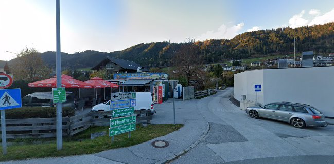 Grill and Jausen Station