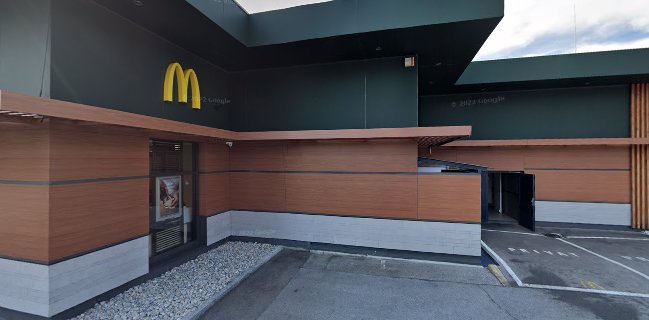 Opinii despre McDonald's Brunn/Gebirge în Brunn am Gebirge - Gastronomie und Hotellerie
