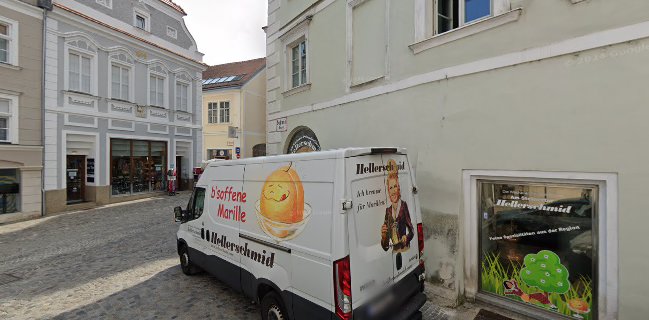 Die Wachauer Privatdestillerie Hellerschmid - Verkauf beim Steinertor