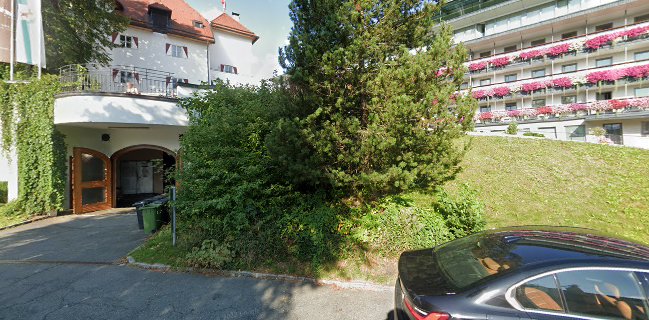 Lebenberg Restaurant & Iconic Bar