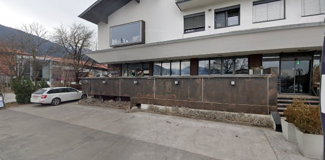 BiNis Restaurant & Bar